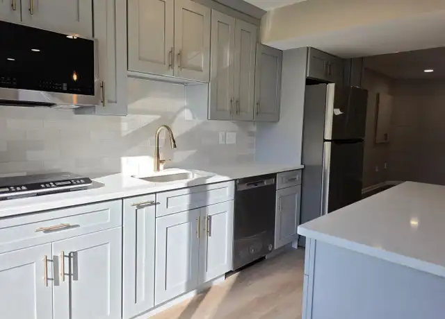 Property at 3027 Landing Eagle Ct, Woodbridge, VA, 22191, 2 beds, 1 bath, [object Object]