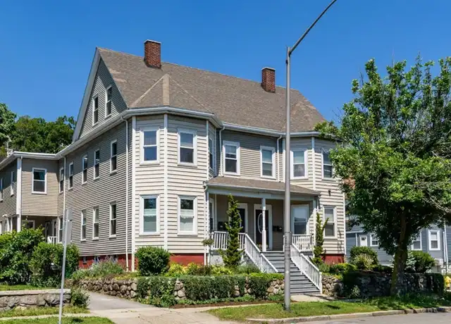 Property at 101 Fellsway W, Medford, MA, 02155, 4 beds, 2 baths, [object Object]