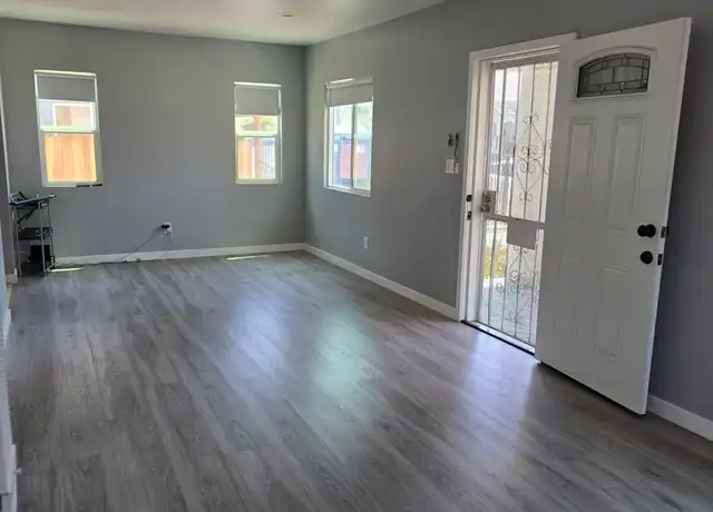 Property at 6322 8th Ave, Los Angeles, CA, 90043, 3 beds, 1.5 baths, [object Object]
