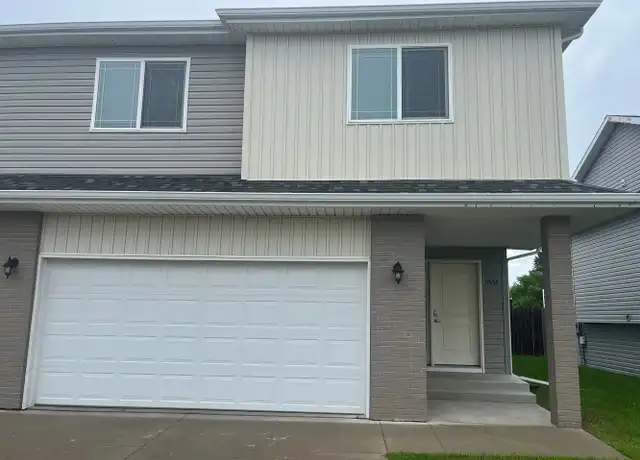 Property at 2534 31st Ave S, Moorhead, MN, 56560, 3 beds, 3 baths, [object Object]