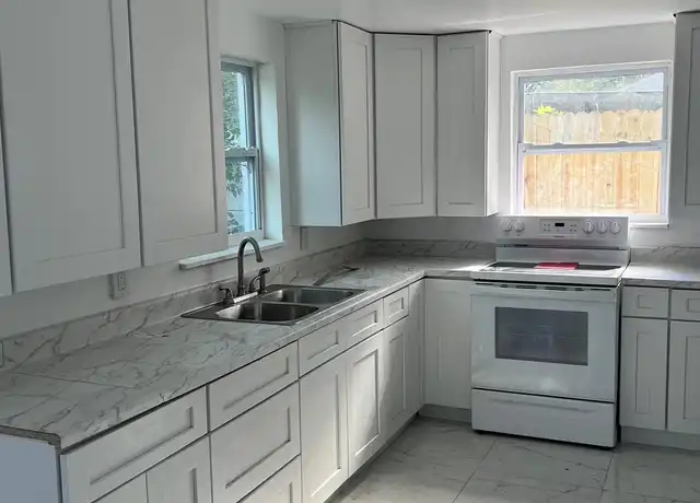 Property at 1548 W 6th St Unit 2, Jacksonville, FL, 32209, 1 bed, 1 bath, [object Object]