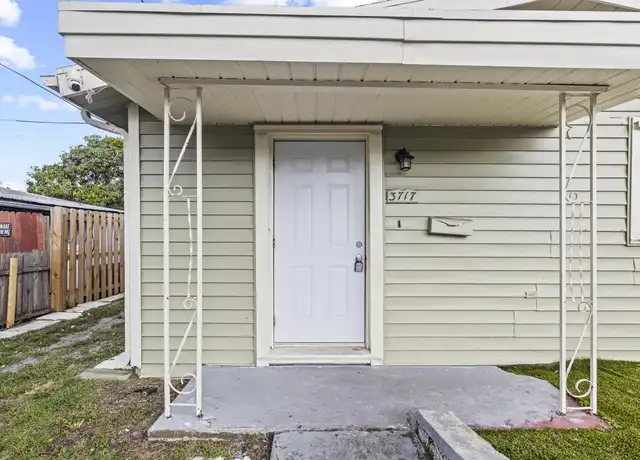 Property at 3717 Pinewood Ave, West Palm Beach, FL, 33407, 1 bed, 1 bath, [object Object]