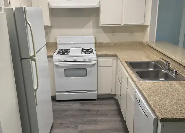 Property at 1130 E Alosta Ave Unit F103, Azusa, CA, 91702, 1 bed, 1 bath, [object Object]