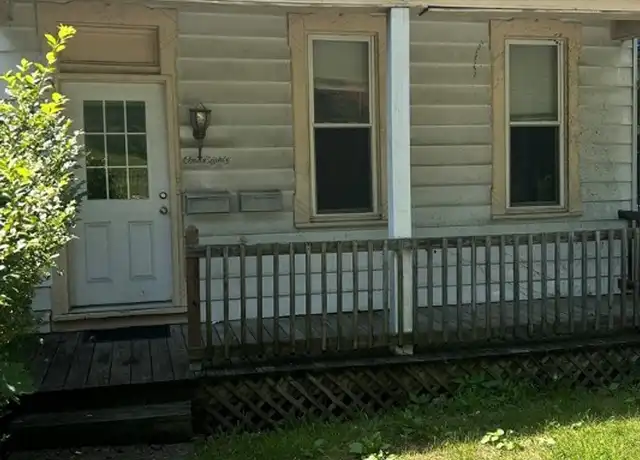 Property at 180 Oneida St #2, Pittsburgh, PA, 15211, 2 beds, 1 bath, [object Object]
