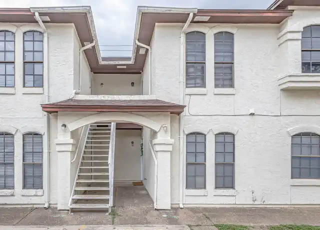 Property at 104 Belaire Dr Unit 8, Laredo, TX, 78041, 2 beds, 2 baths, [object Object]