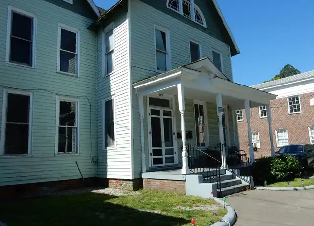 Property at 219 Bank St Unit 1, Suffolk, VA, 23434, 2 beds, 1 bath, [object Object]