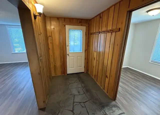 Property at 10 5th Ave E, Kalispell, MT, 59901, 3 beds, 1 bath, [object Object]