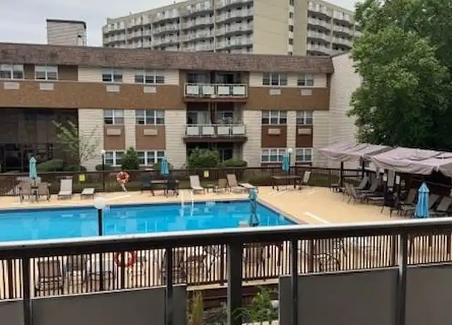 Property at 1111 River Rd Unit 20G, Edgewater, NJ, 07020, 1 bed, 1.5 baths, [object Object]