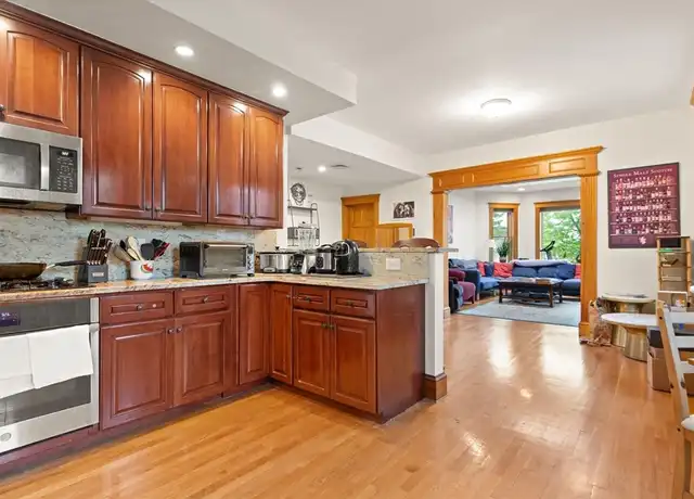 Property at 90 Browne St Unit PH, Brookline, MA, 02446, 3 beds, 2 baths, [object Object]