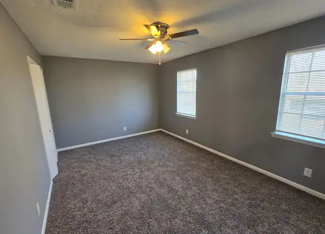 Property at 6100 Woodview Dr E, Sherwood, AR, 72120, 2 beds, 1.5 baths, [object Object]