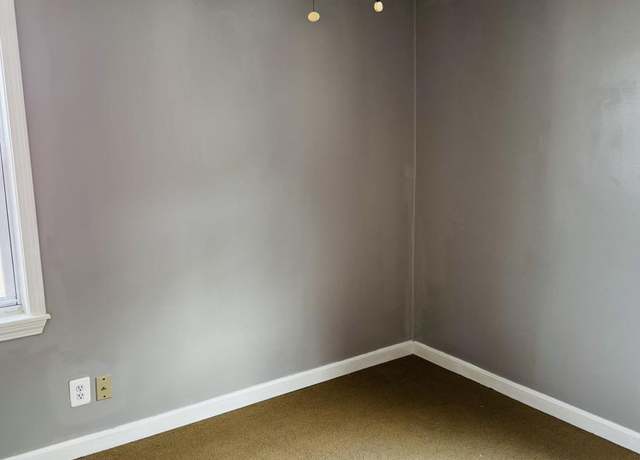 Photo of 124 Winthrop St Unit 2, Taunton, MA 02780