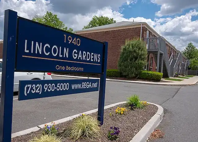 Property at Lincoln Gardens Apartments - 1940 New Jersey 27, Edison, NJ, 08817, 1 bed, 1 bath, [object Object]