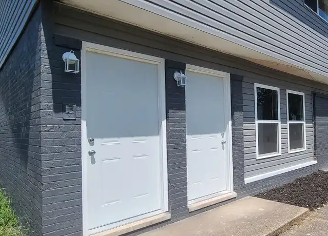 Property at 400 E Van Buren St Unit 2, Herrin, IL, 62948, 2 beds, 1 bath, [object Object]