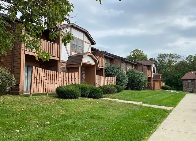 Property at Summit Pointe - 701 E Summit View Pl, Bloomington, IN, 47401, 2 beds, 1-2 bath, [object Object]