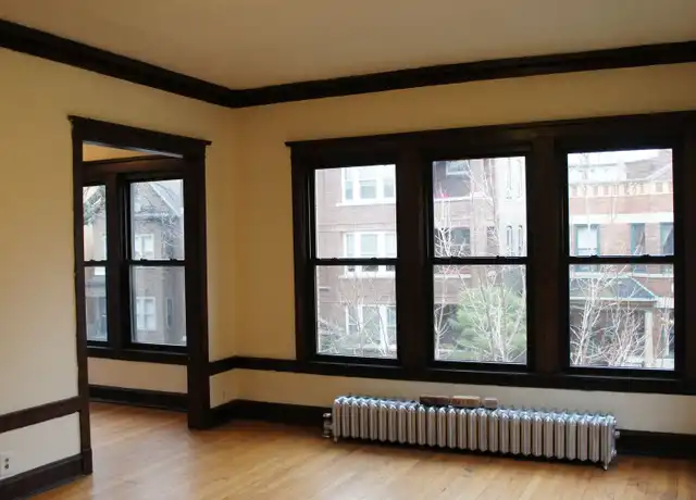 Property at 2428 N Sawyer Ave Unit E3, Chicago, IL, 60647, 2 beds, 1 bath, [object Object]