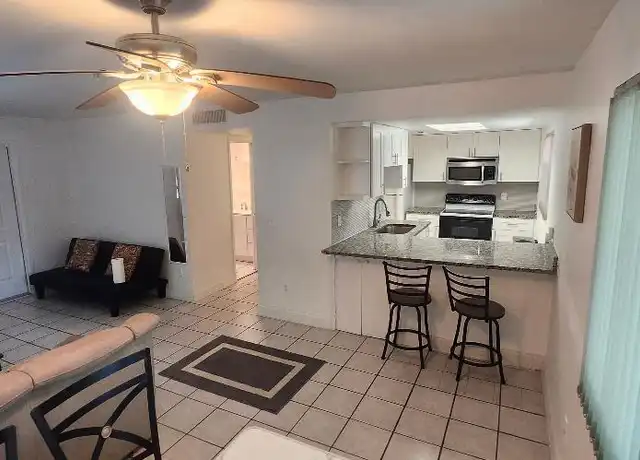 Property at 1320 Pierce St Unit 2, Clearwater, FL, 33756, 2 beds, 2 baths, [object Object]