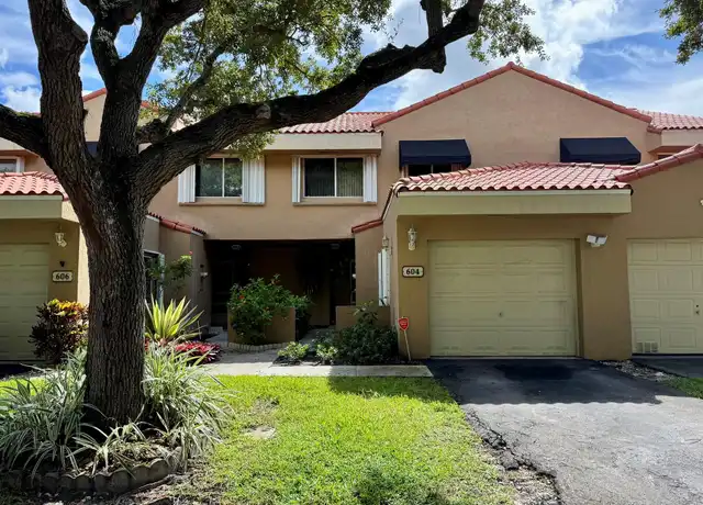 Property at 604 N University Dr, Plantation, FL, 33324, 3 beds, 2.5 baths, [object Object]
