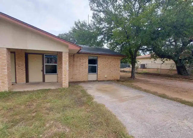 Property at 1902 Ridgeview Dr, Kingsland, TX, 78639, 2 beds, 1 bath, [object Object]