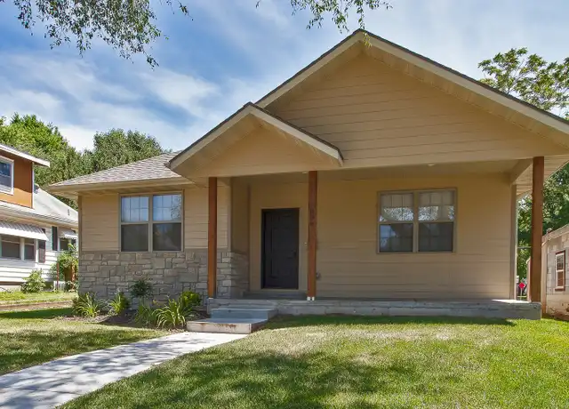 Property at 806 E Loren St, Springfield, MO, 65807, 3 beds, 3 baths, [object Object]