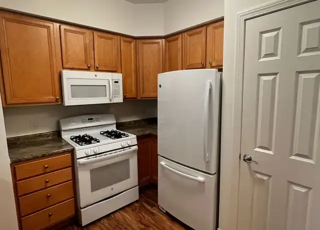 Property at 260 Perimeter Dr Unit 106, Colchester, VT, 05446, 1 bed, 1 bath, [object Object]