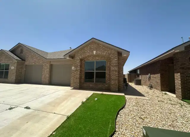 Property at 2009 Aberdeen Ave Unit B, Wolfforth, TX, 79382, 3 beds, 2 baths, [object Object]