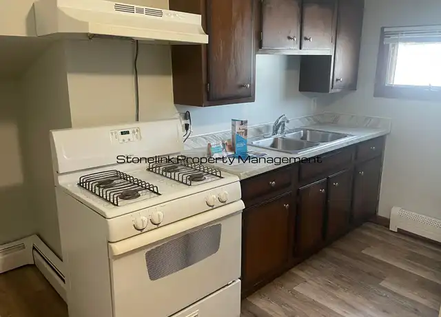 Property at 1101 Lonsdale Ave Unit 3R, Central Falls, RI, 02863, 1 bed, 1 bath, [object Object]