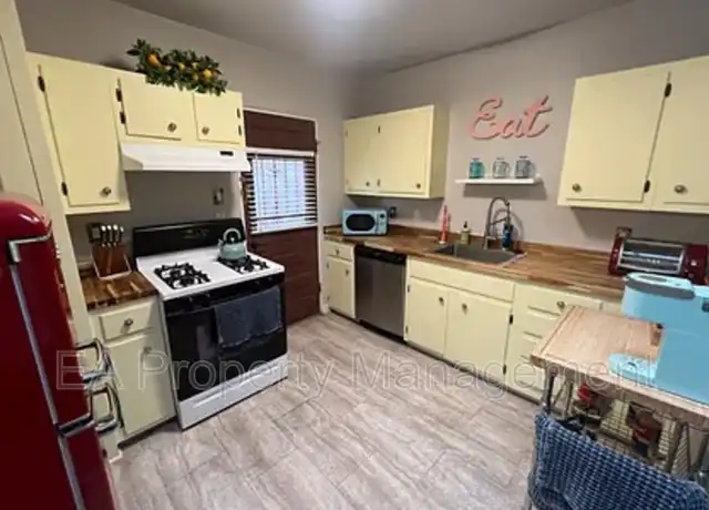 Property at 507 7th St SW, Albuquerque, NM, 87102, 2 beds, 1 bath, [object Object]