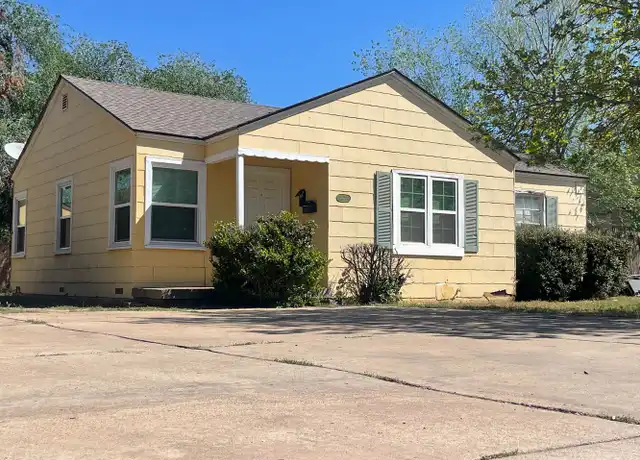 Property at 2422 32nd St, Lubbock, TX, 79411, 3 beds, 2 baths, [object Object]