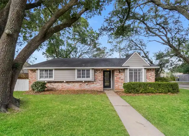 Property at 5702 Fontenelle Dr, Houston, TX, 77035, 3 beds, 2 baths, [object Object]
