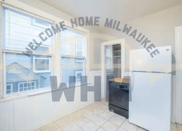 Property at 1545 E Irving Pl, Milwaukee, WI, 53202, 4 beds, 1 bath, [object Object]