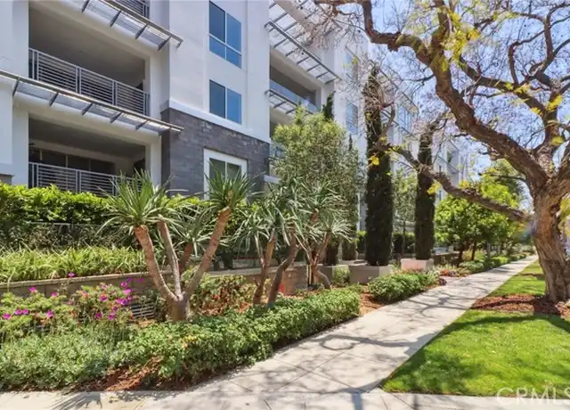 Property at 460 N Palm Dr #102, Beverly Hills, CA, 90210, 2 beds, 3 baths, [object Object]