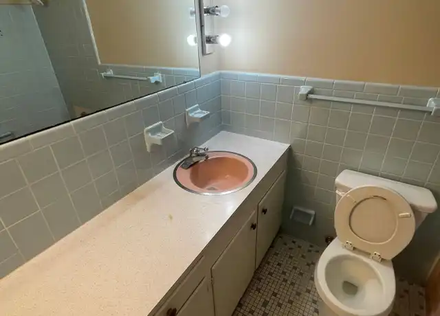 Property at 223 S Edgewood Dr, Statesboro, GA, 30458, 3 beds, 2 baths, [object Object]