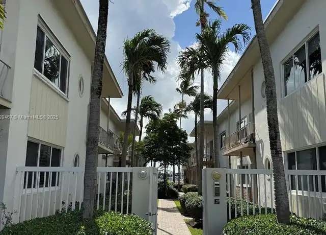 Property at 1110 Venetian Way Unit 1E, Miami Beach, FL, 33139, 1 bed, 1 bath, [object Object]