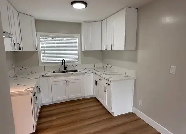 Property at 1245 W 39th Pl Unit 9, Los Angeles, CA, 90037, 2 beds, 1 bath, [object Object]
