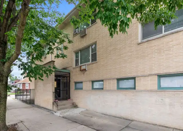 Property at 6300 S Kostner Ave Unit 6300-1A, Chicago, IL, 60629, 2 beds, 1 bath, [object Object]