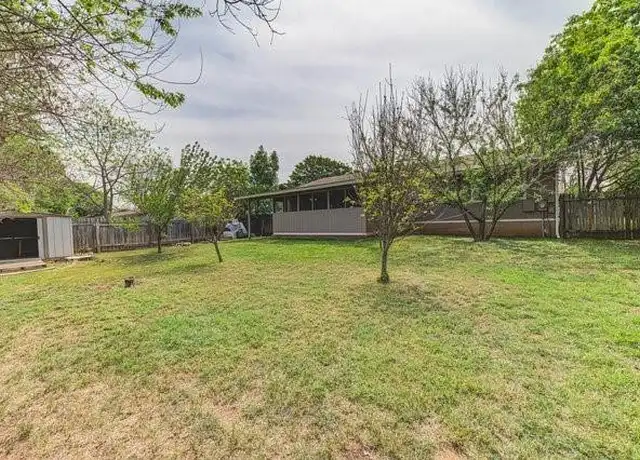 Property at 4000 Stoney Hl, Round Rock, TX, 78681, 3 beds, 2 baths, [object Object]