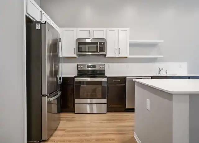 Property at 1060 Centerpoint Dr Unit 2411, Stevens Point, WI, 54481, 1 bed, 1 bath, [object Object]