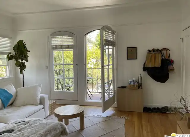 Property at 739 Occidental Blvd Unit 06, Los Angeles, CA, 90026, 2 beds, 1 bath, [object Object]