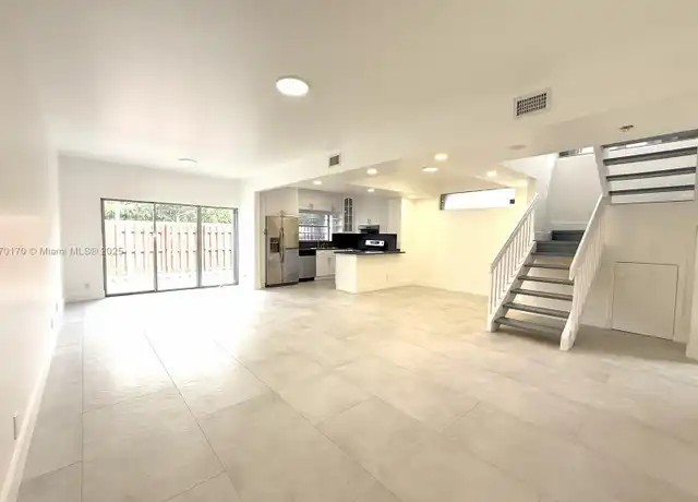 Property at 19135 NW 82nd Circle Ct Unit 23R, Hialeah, FL, 33015, 3 beds, 2.5 baths, [object Object]