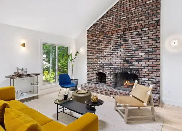 Property at 29 Diane Dr, East Hampton, NY, 11937, 4 beds, 3 baths, [object Object]