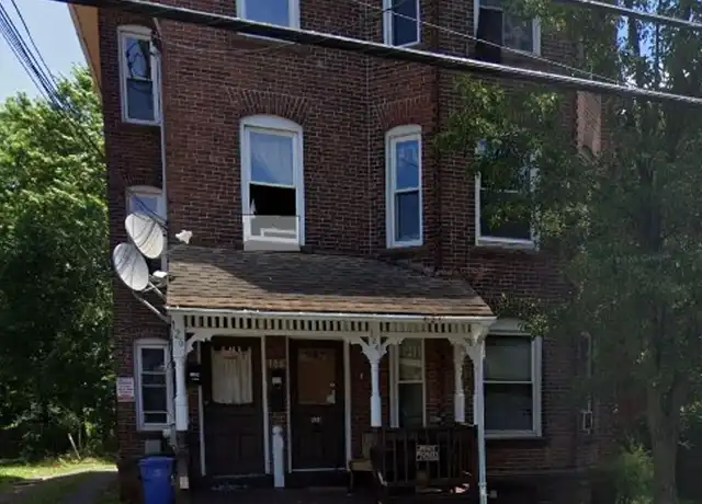 Property at 124 Putnam St Unit 3rd Floor, Hartford, CT, 06106, 3 beds, 1 bath, [object Object]