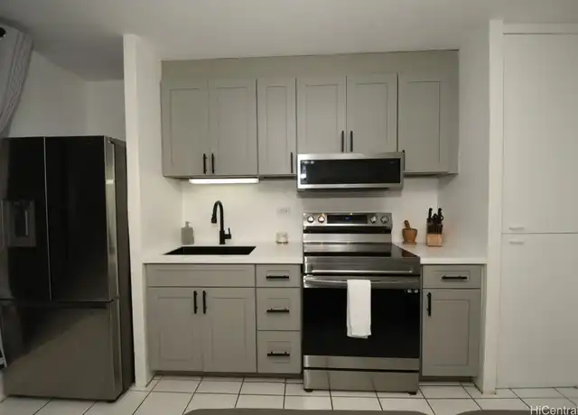 Property at 2140 10th Ave #104, Honolulu, HI, 96816, 1 bed, 1 bath, [object Object]