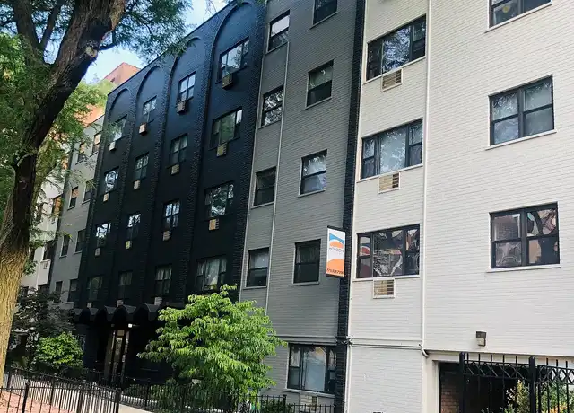 Property at 525 W Oakdale Ave, Chicago, IL, 60657, 2 beds, 2 baths, [object Object]