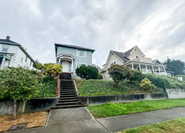 Property at 2315 Grand Ave Unit 1, Everett, WA, 98201, 3 beds, 1 bath, [object Object]