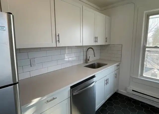 Property at 57 Carter St Unit 3, Newburgh, NY, 12550, 2 beds, 1 bath, [object Object]