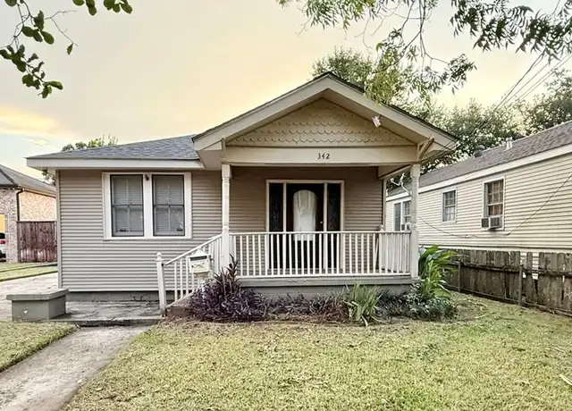 Property at 342 Metairie Lawn Dr, Metairie, LA, 70001, 2 beds, 2 baths, [object Object]