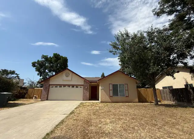 Property at 3326 E Sanders Ct, Visalia, CA, 93292, 4 beds, 2 baths, [object Object]