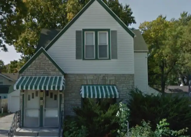 Property at 723 N Richmond St Unit 723 1/2, Appleton, WI, 54911, 2 beds, 1 bath, [object Object]