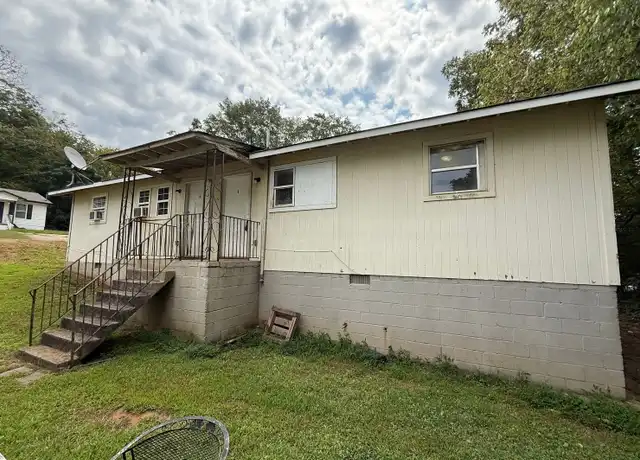 Property at 721 English St Unit B, Griffin, GA, 30224, 2 beds, 1 bath, [object Object]