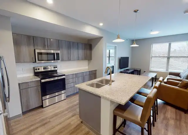 Property at 15 E Lane Ave Unit 516, Columbus, OH, 43201, 3 beds, 3 baths, [object Object]
